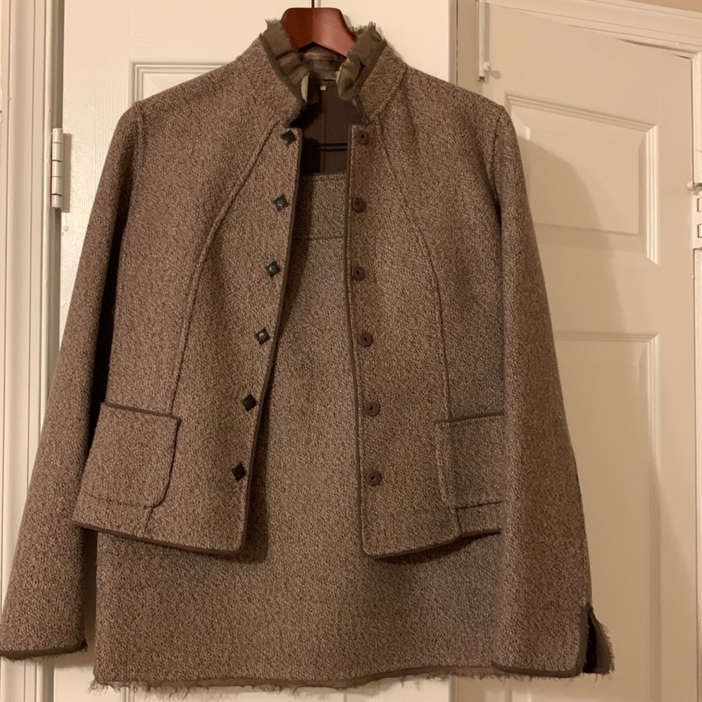 Tahari suit set